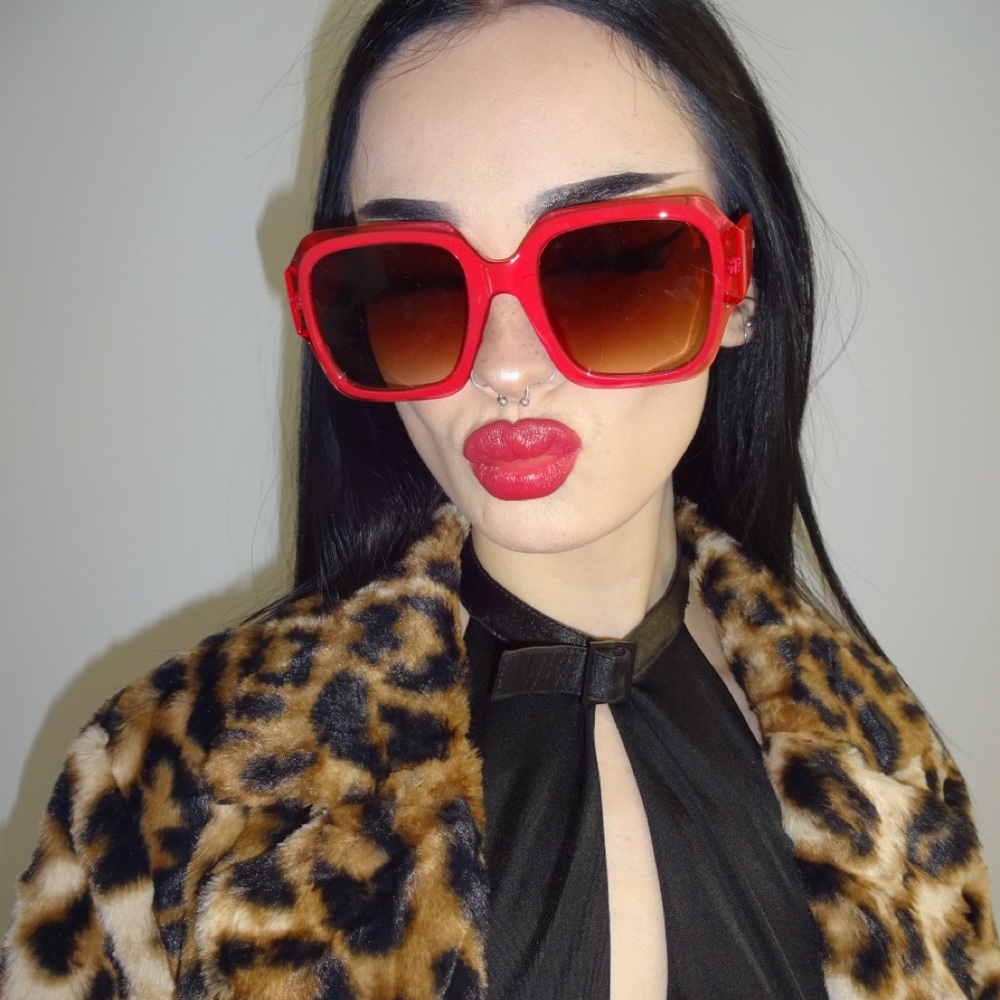 Stylish Red Square  Sunglasses